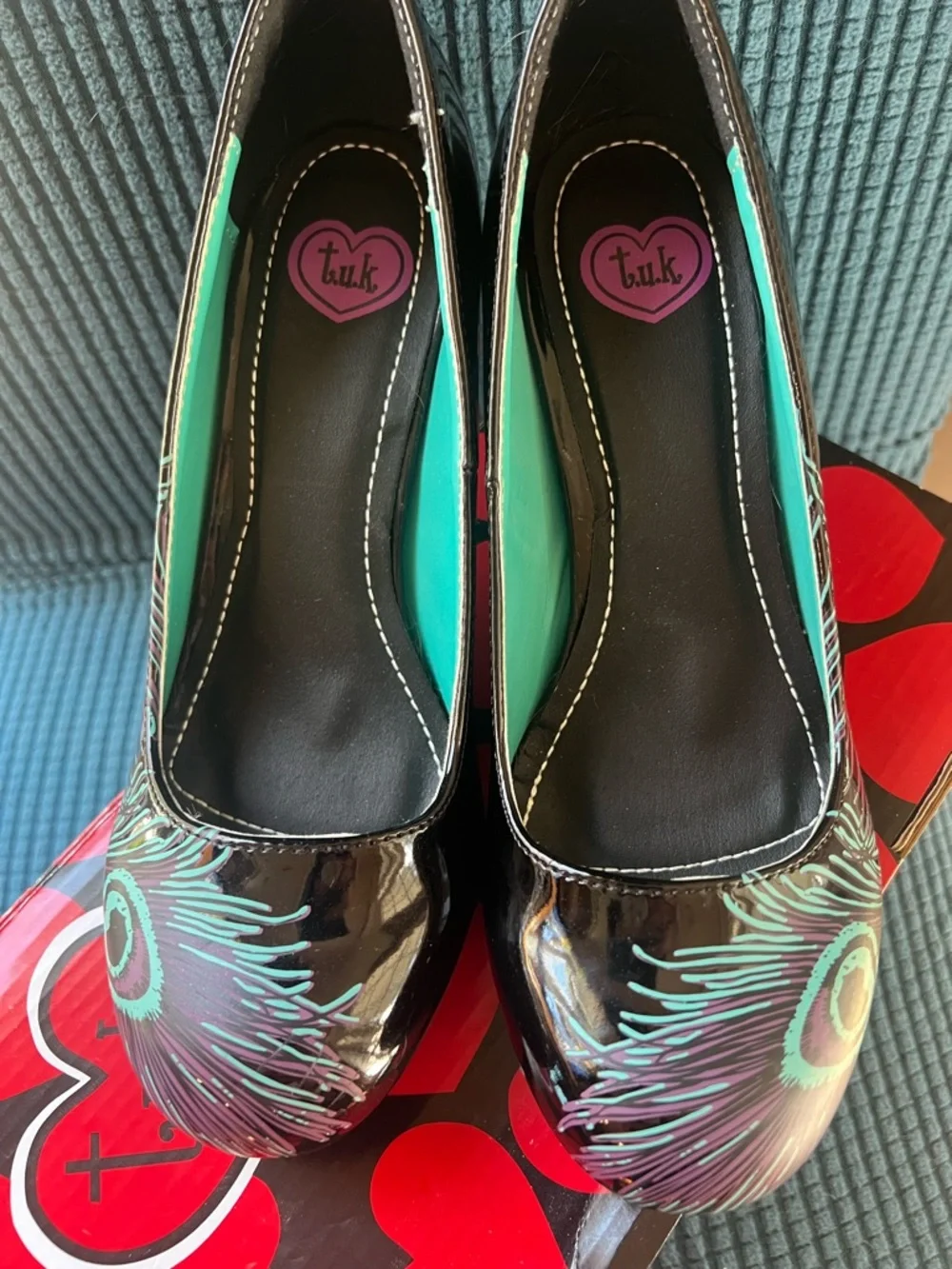 T.U.K. Peacock Heels Black Purple Sz 7 Rockabilly Pinup NIB - Picture 9 of 11